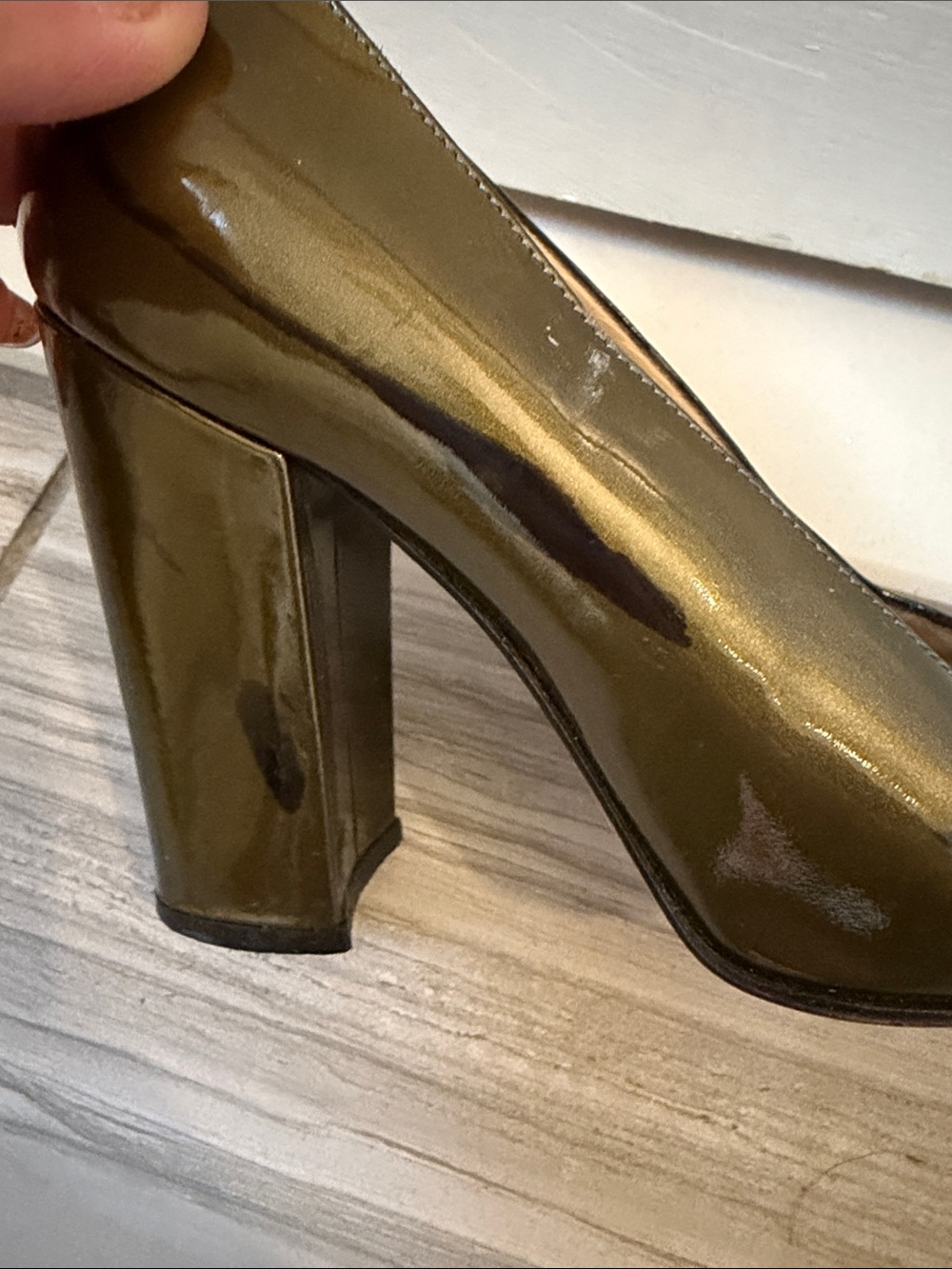 Vintage Gucci Olive Patent Leather Horsebit Pumps in Shiny Olive - Picture 2 of 11